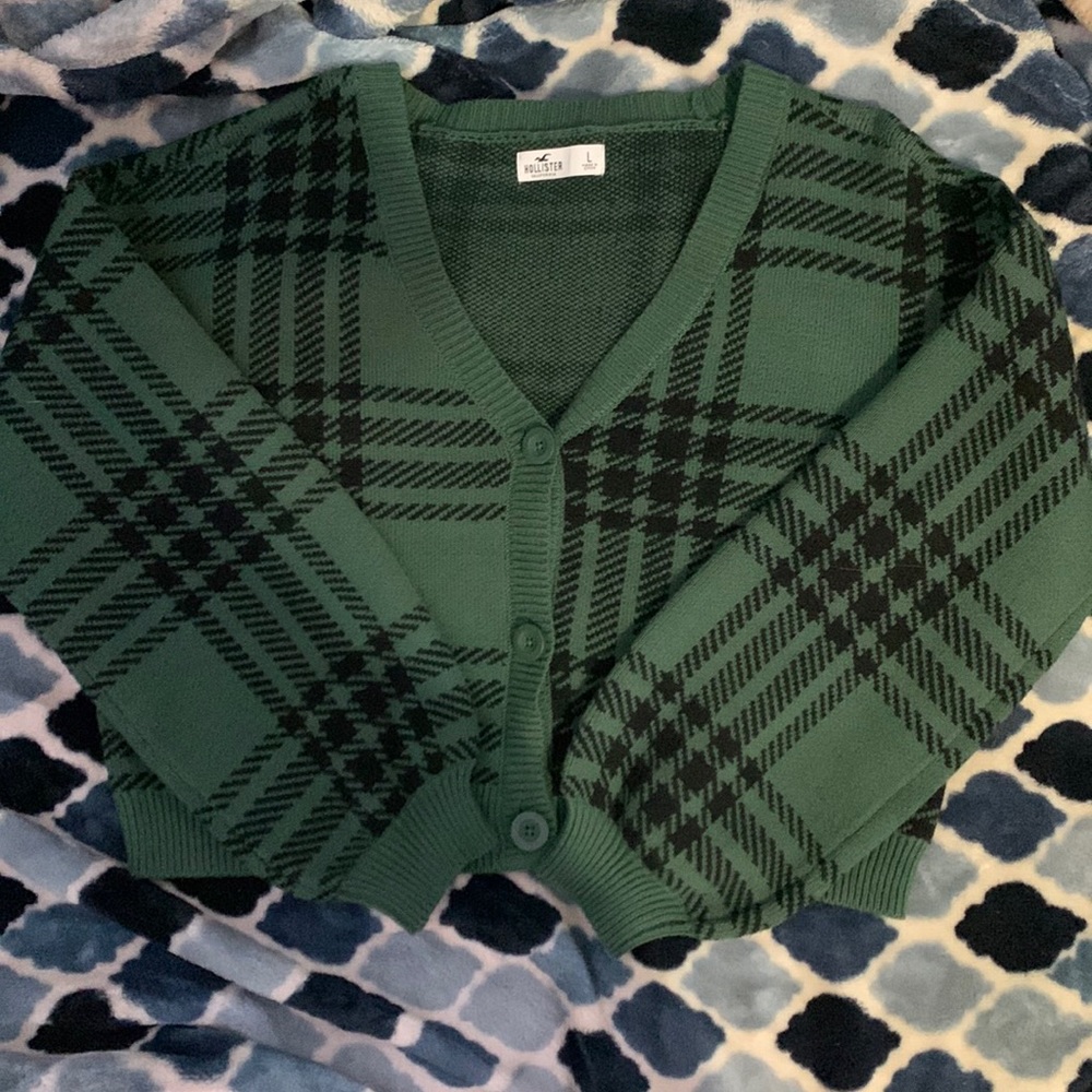 Hollister Green Cropped Sweater